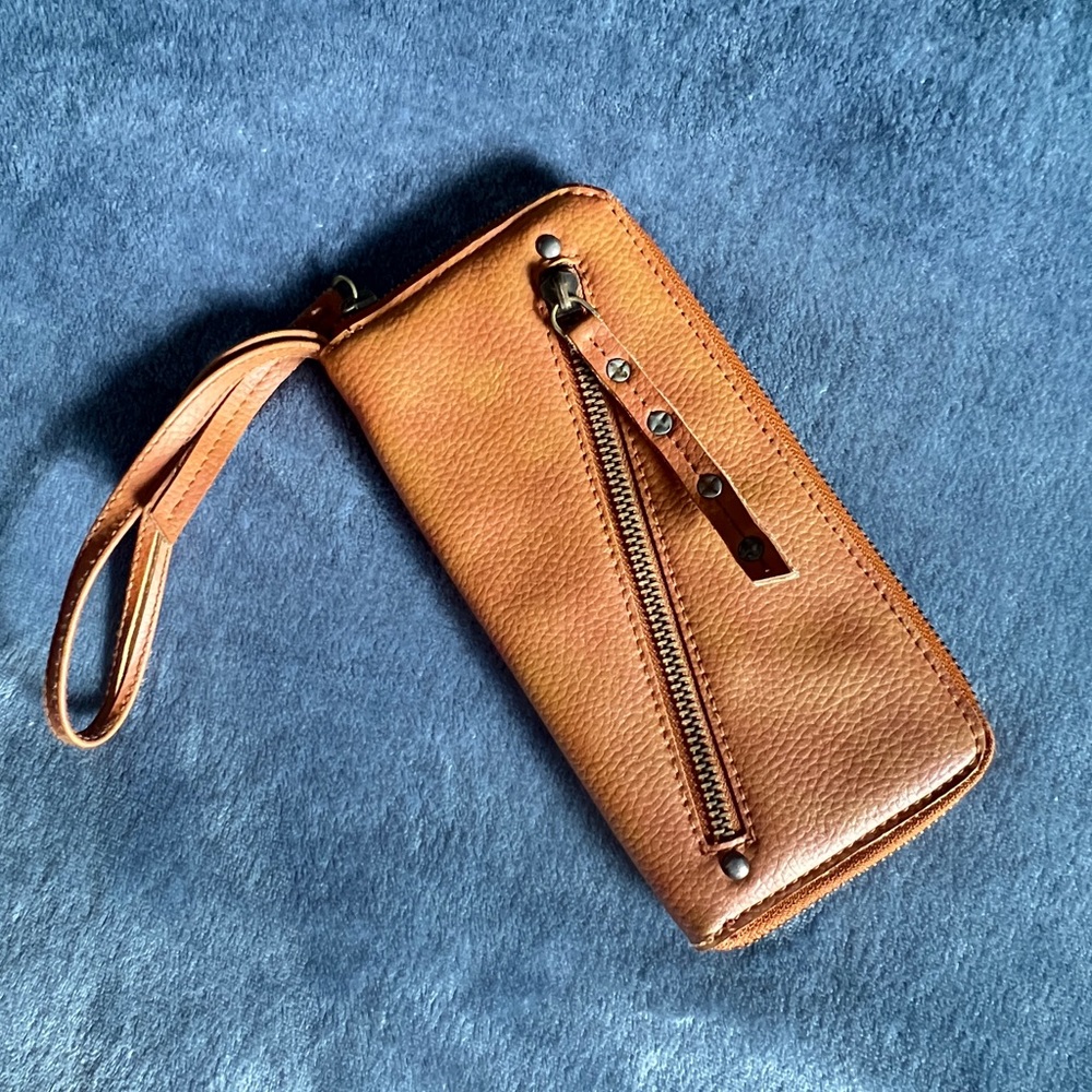 Madewell Vegan Tan Wristlet Wallet EUC